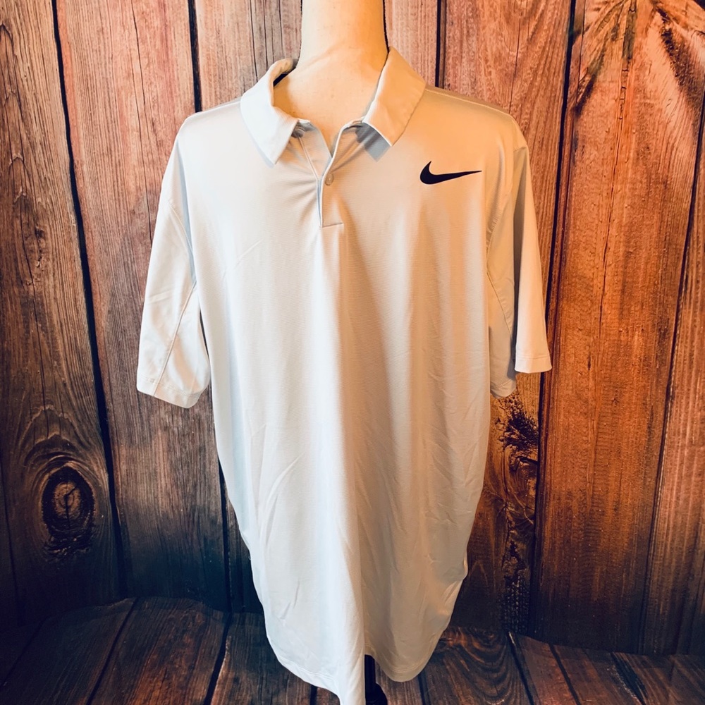 Nike Golf Shirt White and Gray No Snags No Stains